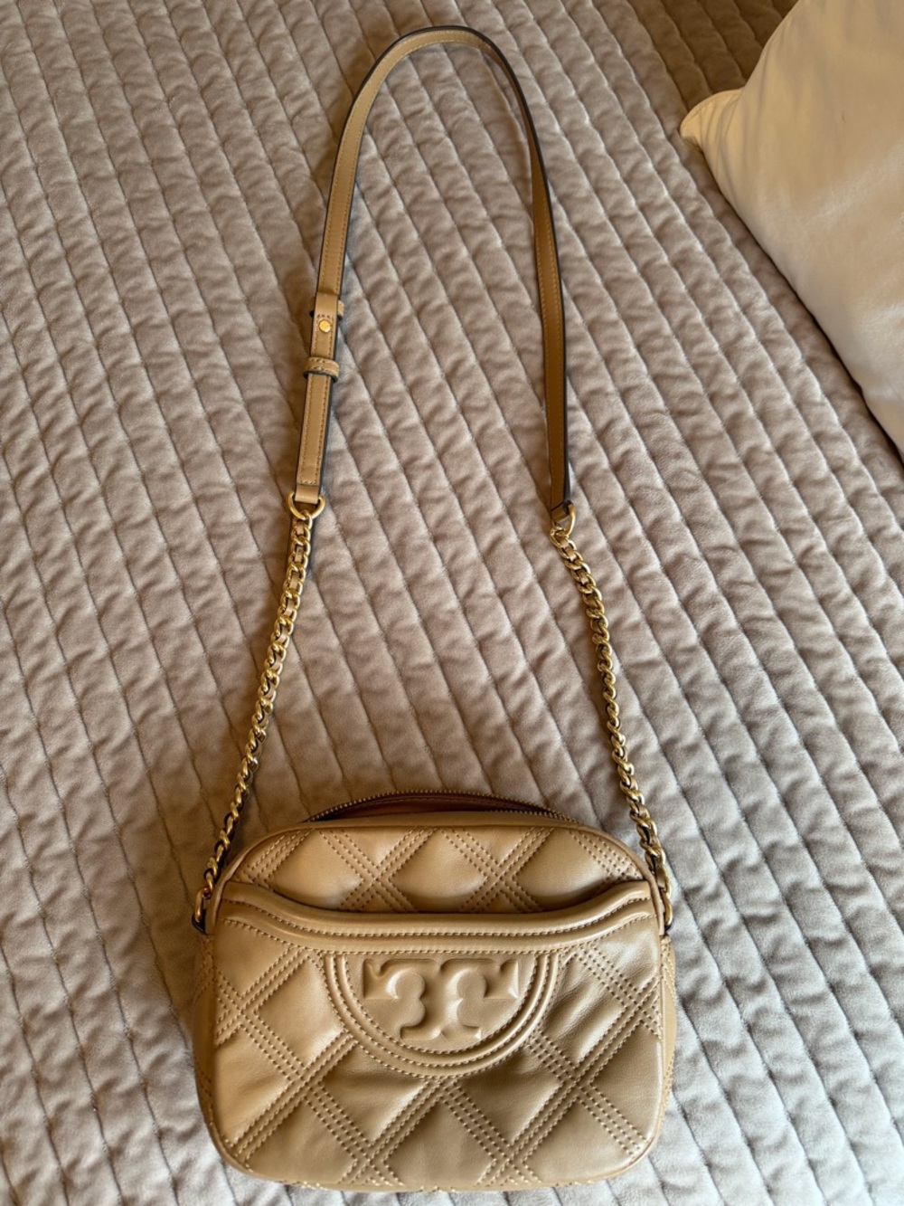 Tory Burch Quilted Beige Leather Crossbody with Gold Chain